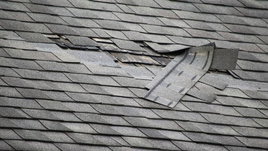 Expert Tips: Repairing a Damaged Roof